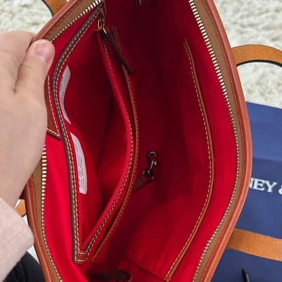 Dooney & Bourke Tan and Brown Tote Bag - Picture 8 of 9